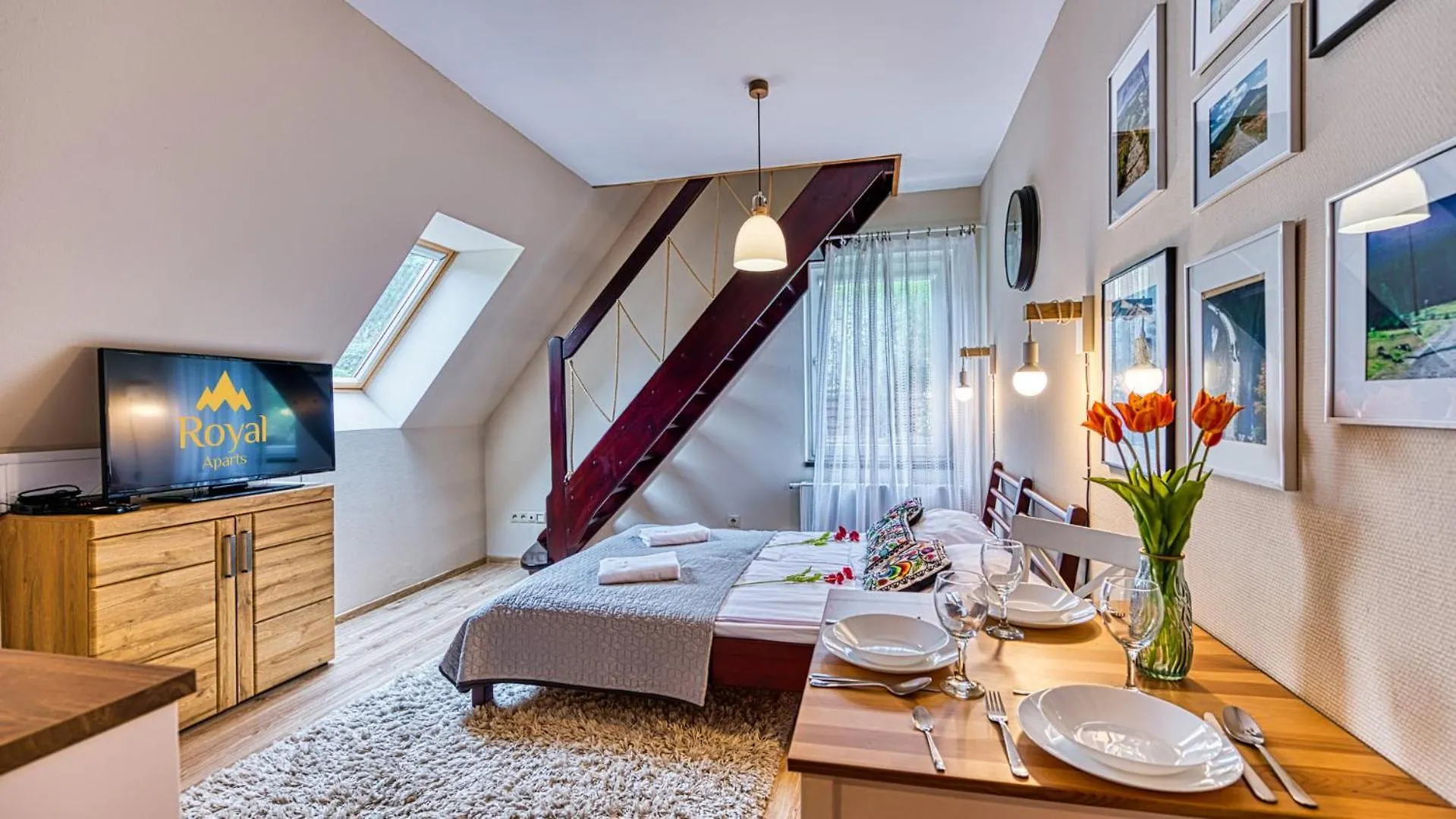 公寓 Royal Aparts Villa Vika Apartamenty Gorskie Z Ogrodem 卡尔帕奇