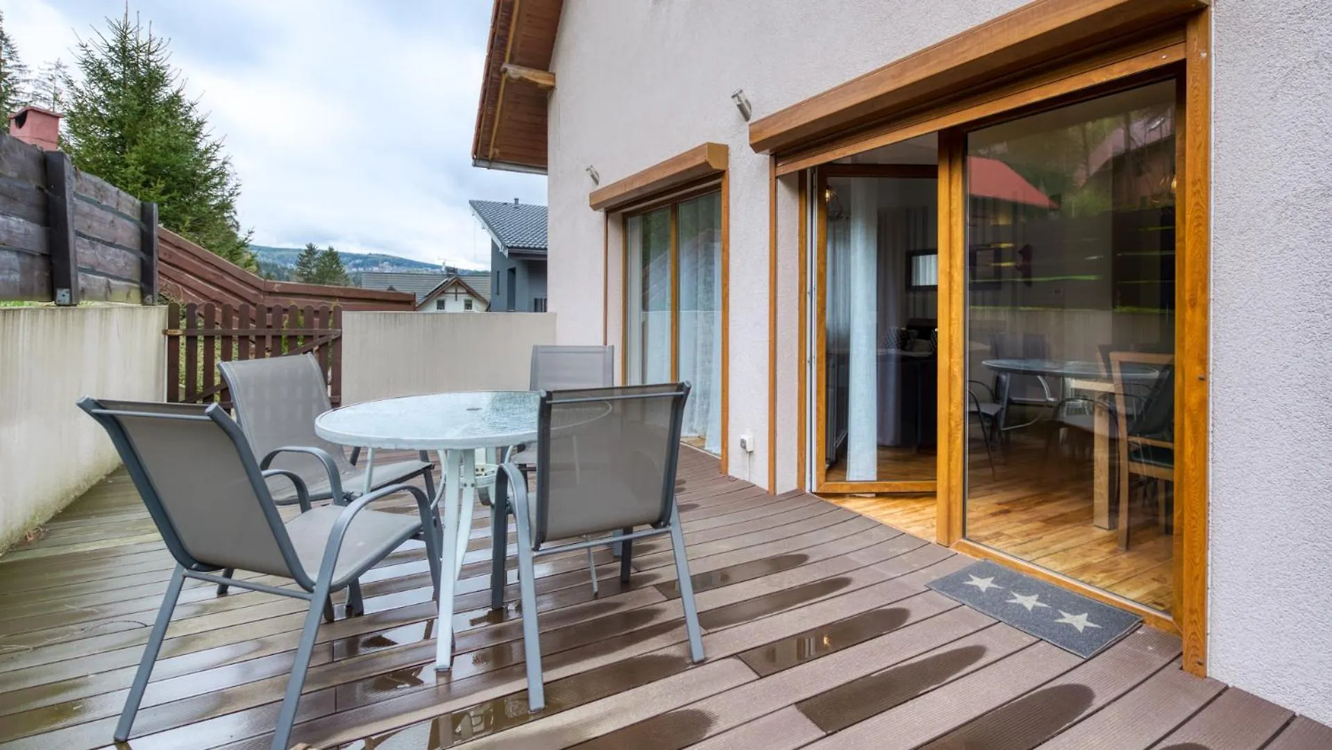Royal Aparts Villa Vika Apartamenty Gorskie Z Ogrodem 卡尔帕奇 公寓