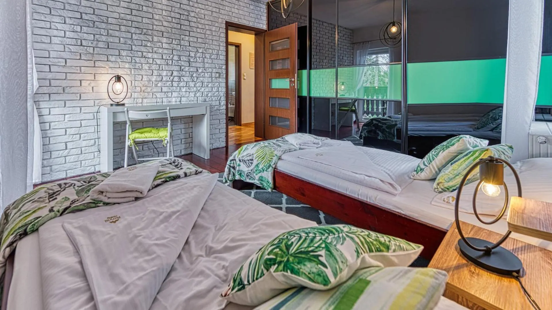 Royal Aparts Villa Vika Apartamenty Gorskie Z Ogrodem 卡尔帕奇 0*,  波兰